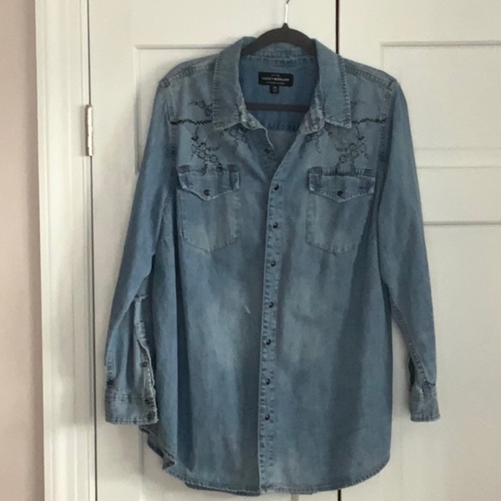 Lucky Brand distressed embroidered denim jean shirt, 2X